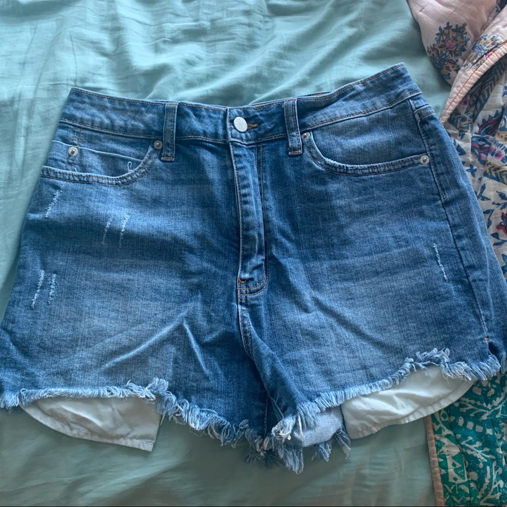 Comfy denim shorts